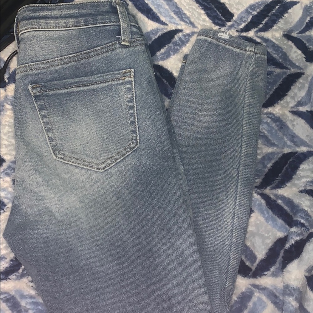 Ripped skinny jeans acid wash